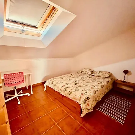 Sunny 4 Duplex With Balconies In Apartment Peniche